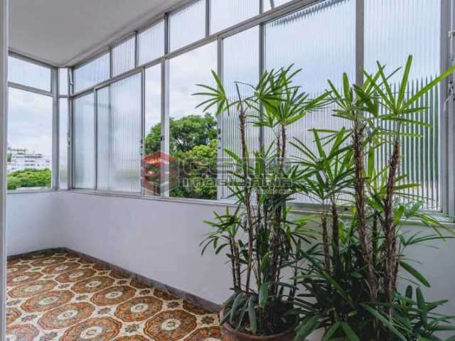 Apartamento com 3 quartos à venda na Rua Benjamim Constant, Glória, Rio de Janeiro, 141 m2 por R$ 900.000