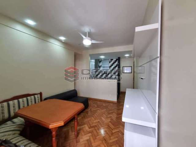 Apartamento com 2 quartos à venda na Rua Andrade Pertence, Catete, Rio de Janeiro, 56 m2 por R$ 620.000