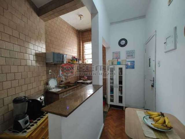 Apartamento com 1 quarto à venda na Rua Bento Lisboa, Catete, Rio de Janeiro, 33 m2 por R$ 315.000