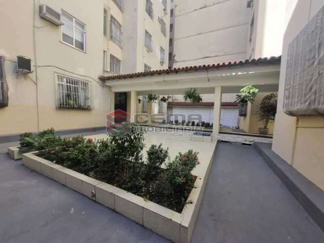 Apartamento com 3 quartos à venda na Rua Silveira Martins, Flamengo, Rio de Janeiro, 62 m2 por R$ 850.000