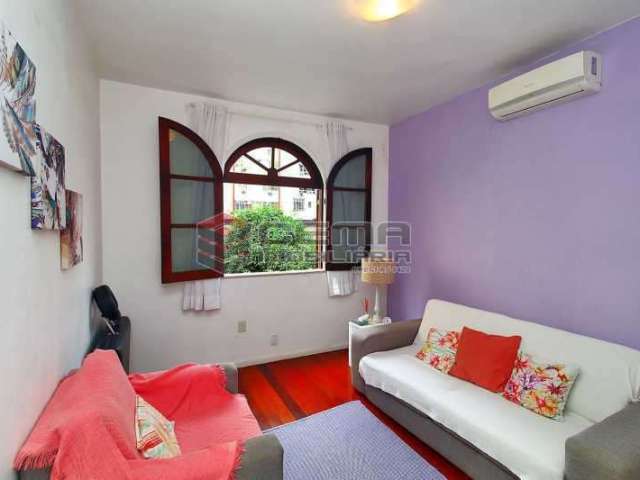 Casa com 5 quartos à venda na Rua das Laranjeiras, Laranjeiras, Rio de Janeiro, 237 m2 por R$ 1.800.000