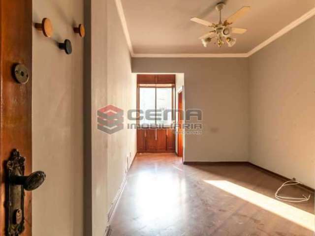 Apartamento com 2 quartos à venda na Rua das Laranjeiras, Laranjeiras, Rio de Janeiro, 70 m2 por R$ 660.000