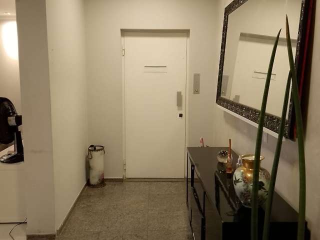 Lindo apartamento com varanda, 3 dorms + dep., excelente localização, próximo da praia em santos!!!