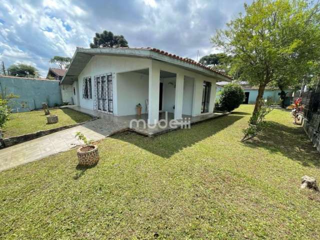 Casa com excelente terreno no Boqueirão