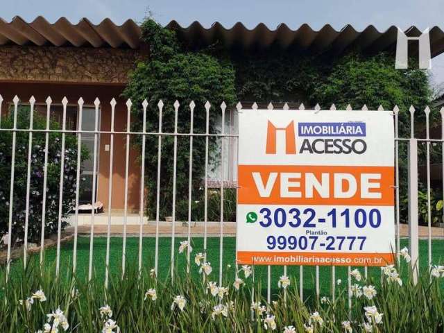 Casa com 3 dormitórios à venda, 330 m² por R$ 1.550.000,00 - Centro - Campo Largo/PR