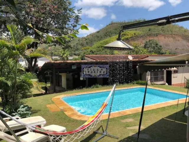 Casa com 5 quartos à venda na Rua Amaro José de Souza Coutinho, Itaipava, Petrópolis, 250 m2 por R$ 850.000