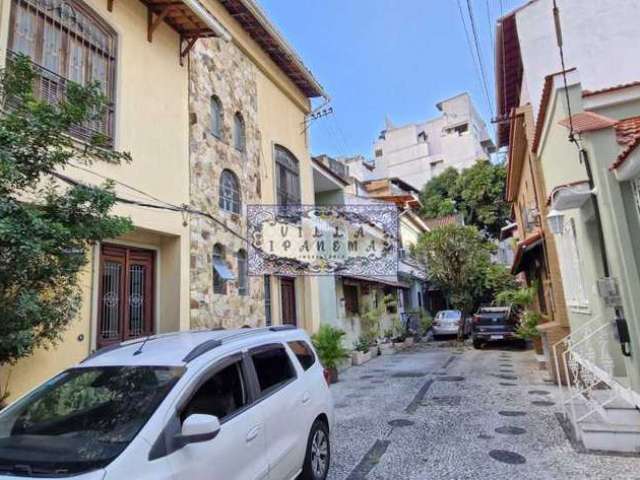 Casa com 6 quartos à venda na Rua Pinto de Figueiredo, Tijuca, Rio de Janeiro, 300 m2 por R$ 1.580.000