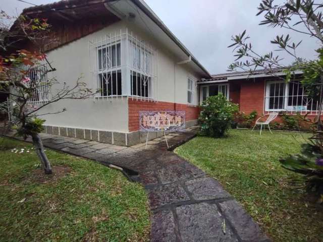 Casa com 3 quartos à venda na Rua Alagoas, Araras, Teresópolis, 164 m2 por R$ 790.000