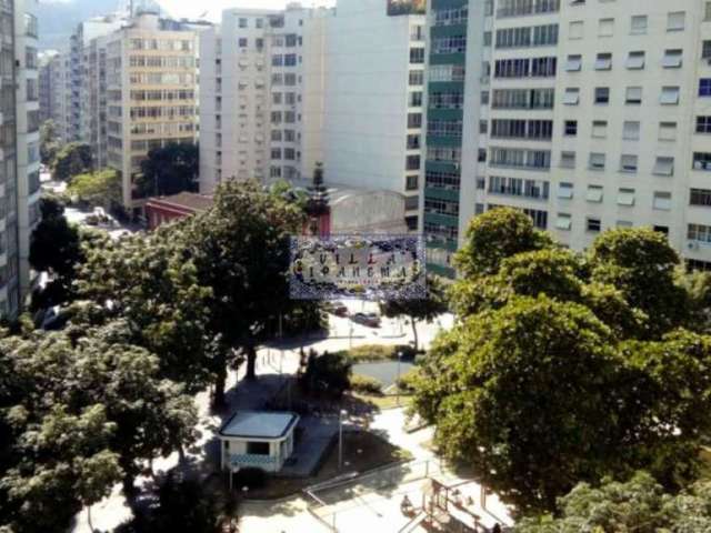 Apartamento com 4 quartos à venda na Praça Eugênio Jardim, Copacabana, Rio de Janeiro, 270 m2 por R$ 1.800.000