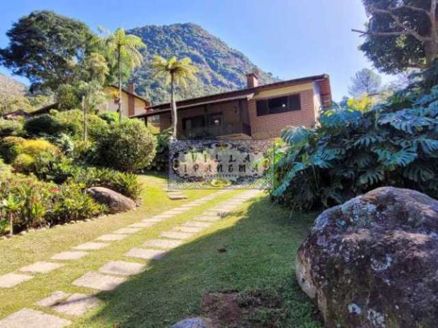 Casa com 6 quartos à venda na Alameda Jandaia, Granja Guarani, Teresópolis, 1800 m2 por R$ 1.250.000