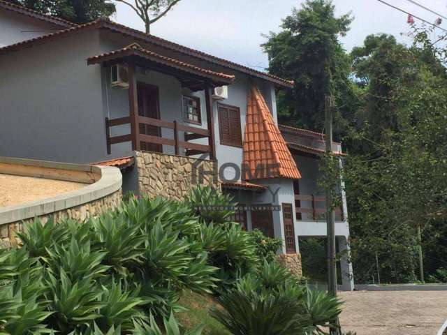 Casa com 3 dormitórios à venda, 400 m² por R$ 1.500.000,00 - Condomínio Chácara Flora - Valinhos/SP