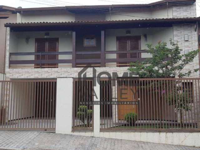 Casa com 3 quartos à venda, 200 m² por R$ 850.000 - Vila Pagano - Valinhos/SP