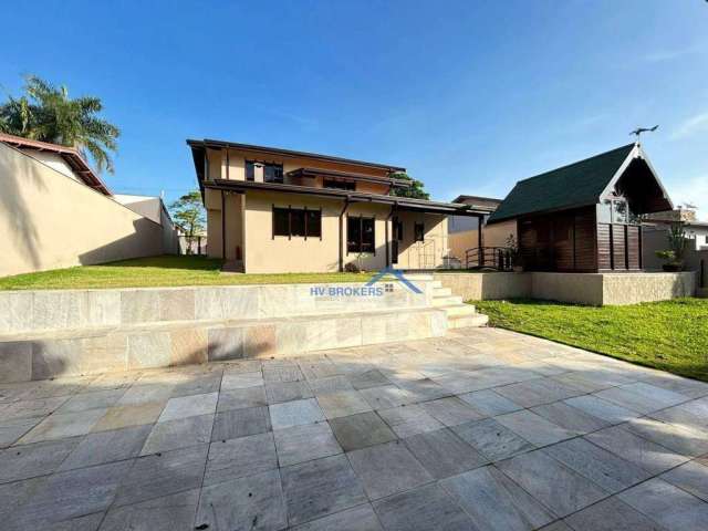 Casa com 3 dormitórios à venda, 350 m² por R$ 1.760.000,00 - Condomínio Marambaia - Vinhedo/SP