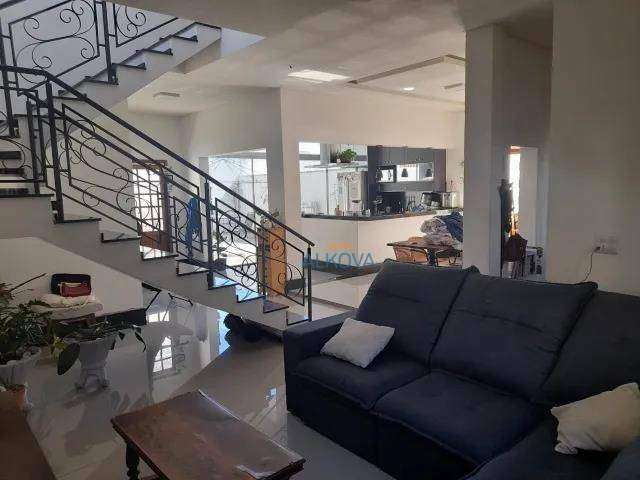 Sobrado à venda, 208 m² por R$ 715.000,00 - Vila Maria - São José dos Campos/SP