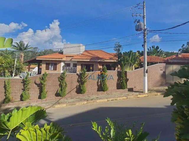 Sobrado com 3 dormitórios à venda, 220 m² por R$ 1.750.000 - Jardim Itapema - Guararema/SP