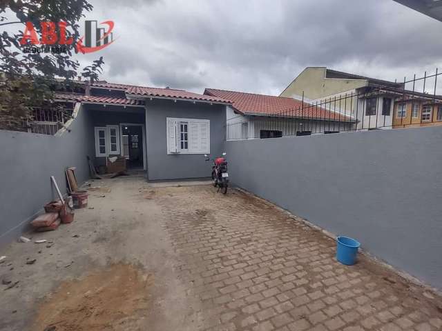 Casa à venda no bairro Jardim do Bosque - Cachoeirinha/RS