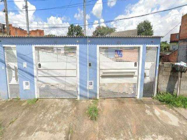 VENDA DE SOBRADO NO JARDIM AMAZONAS, EM ITAQUAQUECETUBA/SP, 82m² com 02 quartos, sala de estar, cozinha e garagem para 04 autos. CONSULTE-NOS.