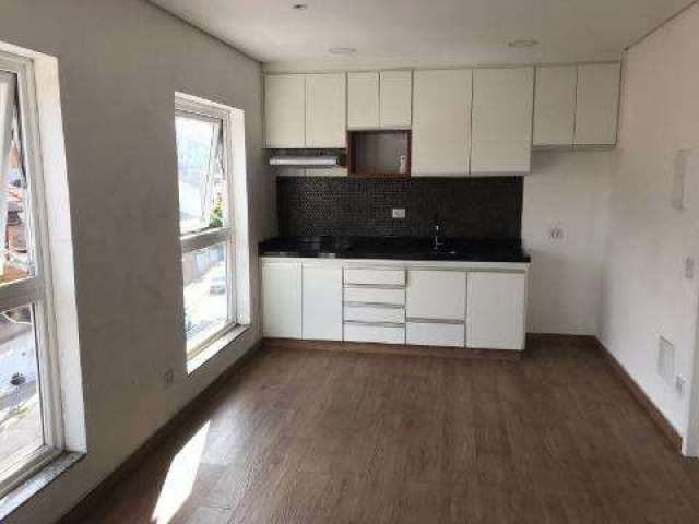 LOCAÇÃO APARTAMENTO NO JARDIM ÂNGELO, EM ARUJÁ/SP, 30m² c/ dormitório, ar-condicionado. CONSULTE-NOS