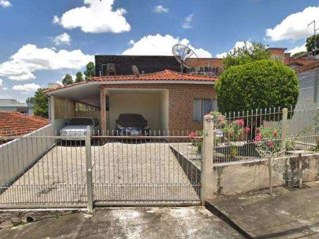 VENDA DE CASA TÉRREA NA VILA RIMAN, EM ARUJÁ/SP, 400m², 3 quartos, suíte, planejados. CONSULTE-NOS.