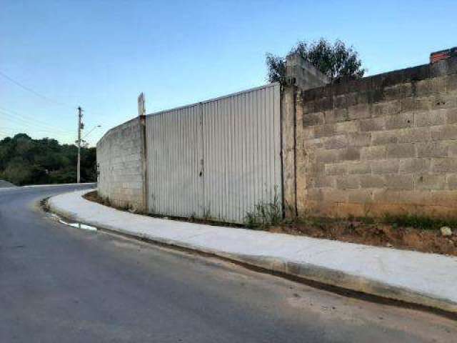 VENDA DE TERRENO NA CHÁCARA GUANABARA, EM GUARAREMA/SP, com área total de 580m² e terreno murado. ÓTIMA OPORTUNIDADE DE INVESTIMENTO! CONSULTE-NOS.