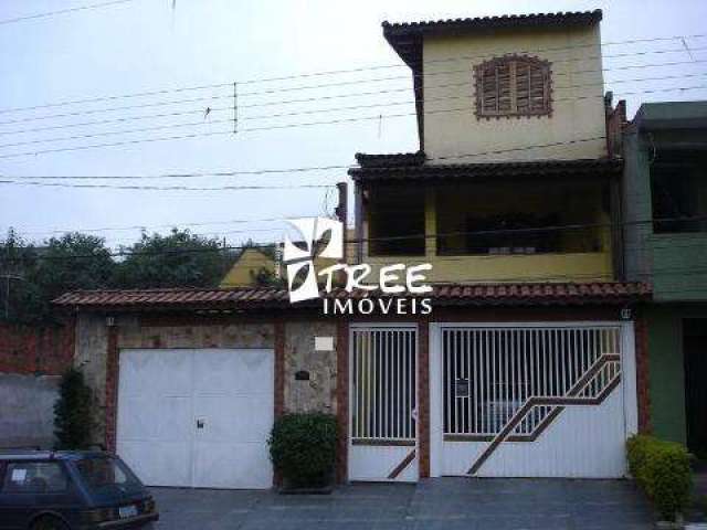 Casa localizada no bairro Recanto Primavera com 3 dormitórios sendo 1 suíte, 2 salas, cozinha, churrasqueira, 4 vagas para automóveis.