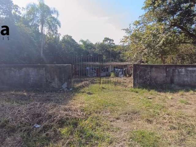 Casa simples para venda no Bairro Paraíso dos Pássaros - Cananéia SP