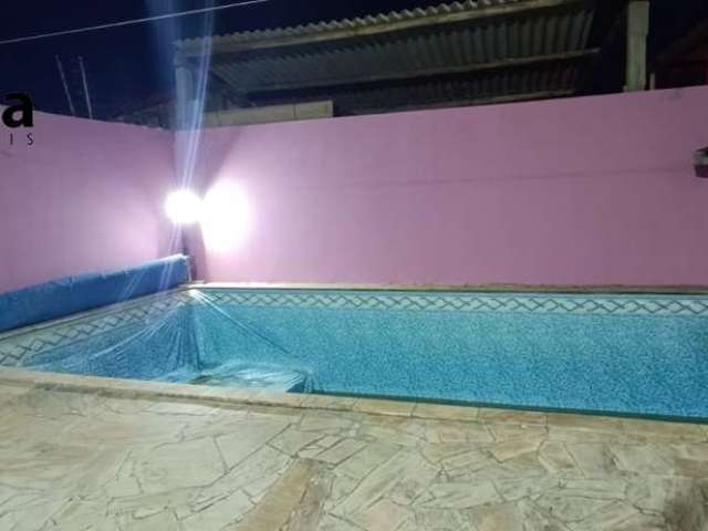 Casa com piscina para venda no Acaraú - Cananéia/SP