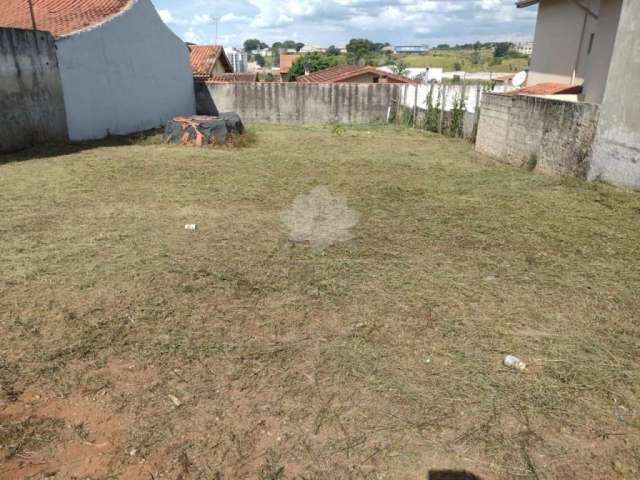 Terreno comercial à venda no Jardim das Cerejeiras, Atibaia  por R$ 385.000