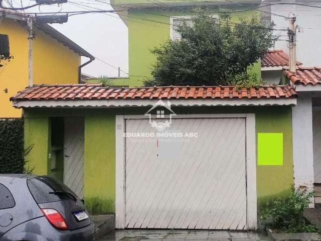 REF. 7850. Casa Assobradada para Venda no bairro Utinga, 3 dorm, 4 vagas. Ótima oportunidade!