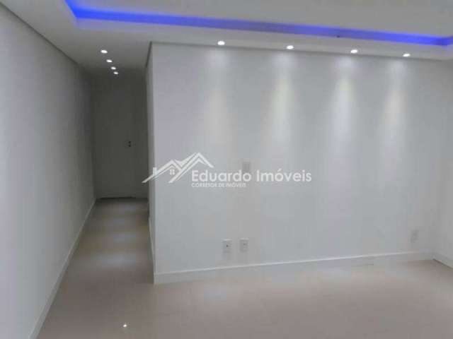 REF:1375    2 Dormitórios. 2 vagas. Condomínio Tiradentes. Jardim Irajá - SBC. Ótima Oportunidade