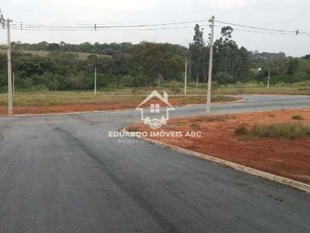 Terreno em Condomínio para Venda em Mogi, 300 m.