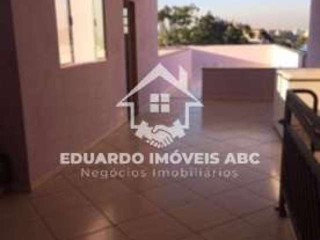 REF 4829. Linda casa com academia. 3 dormitórios. 1 vaga na garagem.