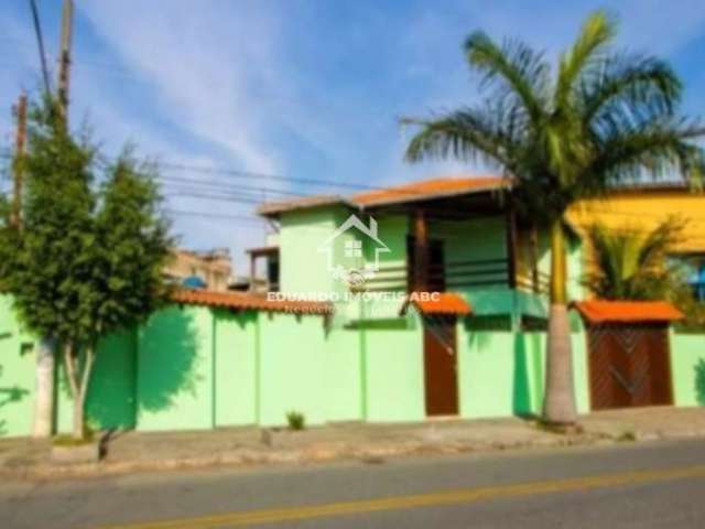 REF 1816. 3 dormitórios. 1 suíte. 4 vagas na garagem. Parque Novo Oratório - Santo André