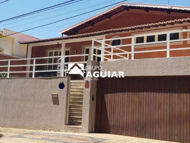 Casa com 3 quartos à venda na Ceará, 89, Jardim Celani, Valinhos, 198 m2 por R$ 840.000