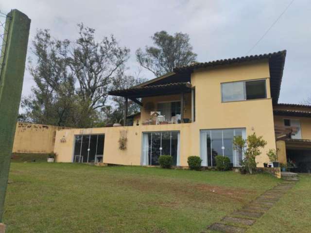 Casa em condomínio fechado com 3 quartos à venda na Estrada Municipal do Clube de Campo Valinhos, s/n, Clube de Campos Valinhos, Valinhos, 242 m2 por R$ 1.300.000