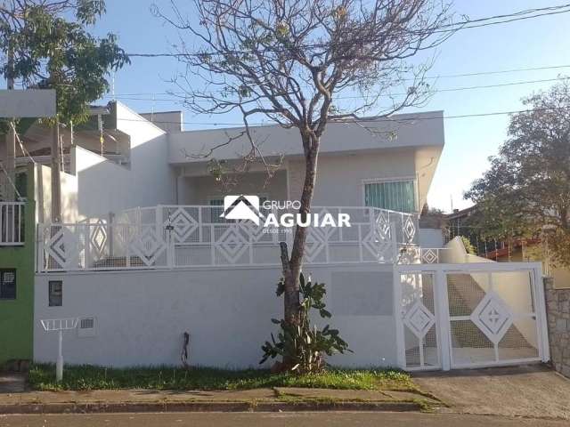 Casa com 3 quartos para alugar na Rua Mariano Piato, 102, Jardim Panorama, Valinhos, 174 m2 por R$ 5.000