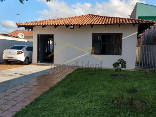 Casa para Venda em Pinhais, Vila Amélia, 3 dormitórios, 1 suíte, 2 banheiros, 6 vagas