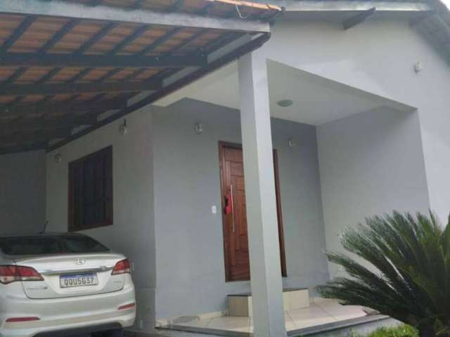 Casa Para Vender com 03 quartos 01 suítes no bairro Marmeleiros em Betim