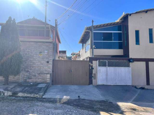 Casa Para Vender com 03 quartos no bairro Tropical em Contagem