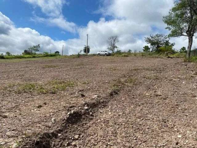 Lote / Terreno de Bairro Para Vender no bairro Centro em Mateus Leme