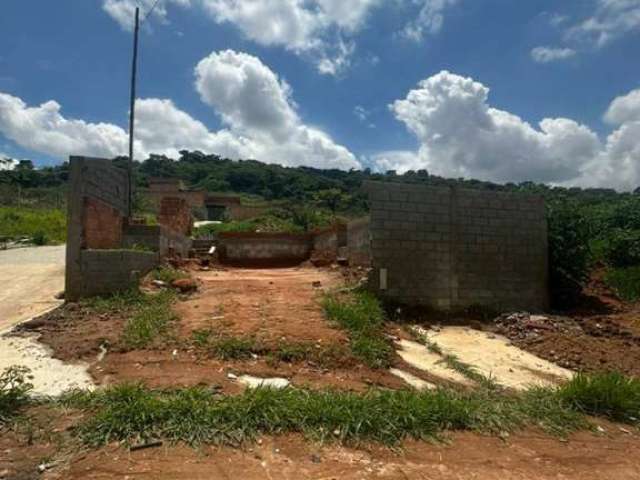 Lote / Terreno de Bairro Para Vender no bairro Tropical em Contagem