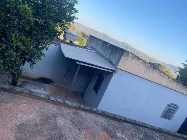 Casa Para Vender com 02 quartos no bairro Santo Afonso em Betim