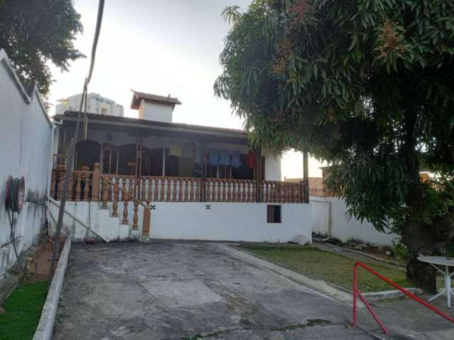 Casa Para Vender em lote de 360m no bairro Alvorada em Contagem