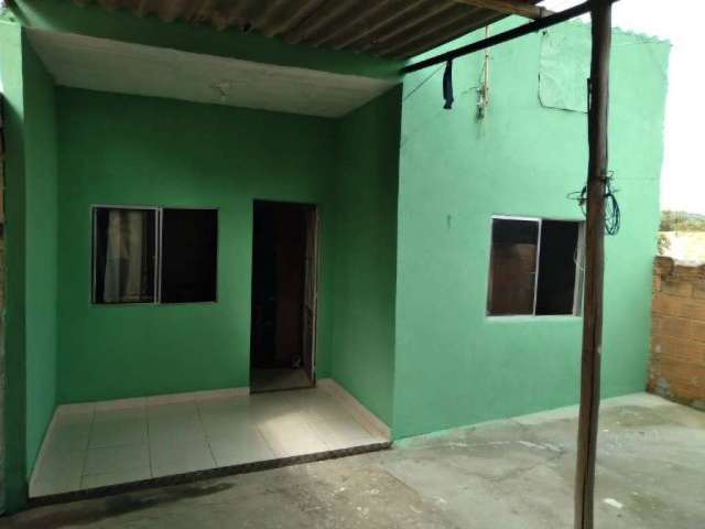 Casa Para Vender com 02 quartos no bairro Petrovale em Betim