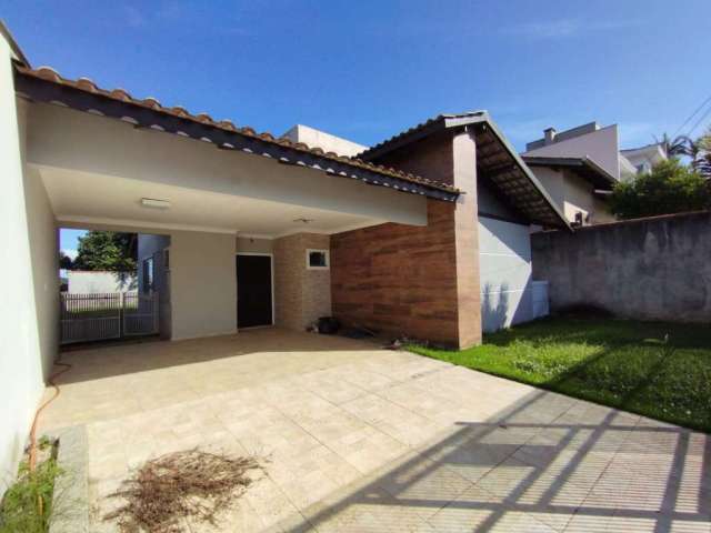 Casa com 3 quartos à venda na Rua Simão Kruger, 788, Petrópolis, Joinville, 152 m2 por R$ 730.000