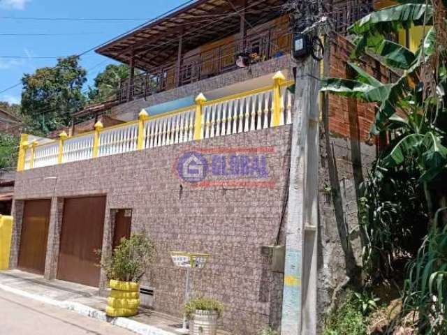 Casa com 3 quartos à venda na Rua do Azulão, Flamengo, Maricá, 240 m2 por R$ 380.000