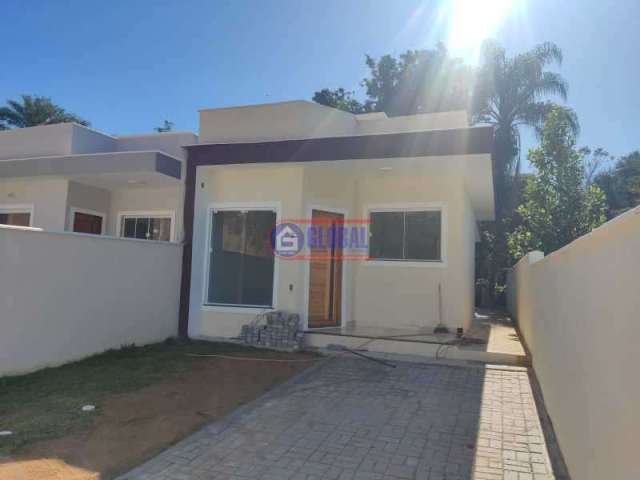 Casa com 2 quartos à venda na Rua Edmundo Estrela Gomes, Itapeba, Maricá, 69 m2 por R$ 330.000