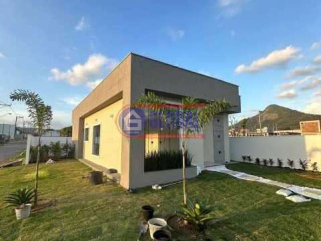 Casa em condomínio fechado com 3 quartos à venda na Estrada Vereador Oldemar Figueiredo, Ubatiba, Maricá, 100 m2 por R$ 585.000