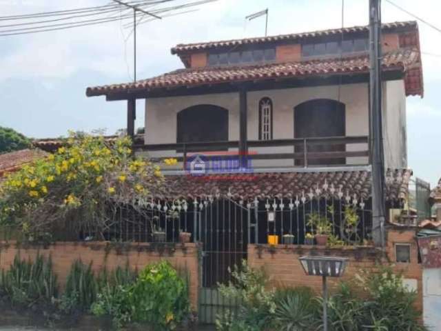 Casa com 4 quartos à venda na Rua Tenente Joaquim da Silveira, Araçatiba, Maricá, 200 m2 por R$ 469.000