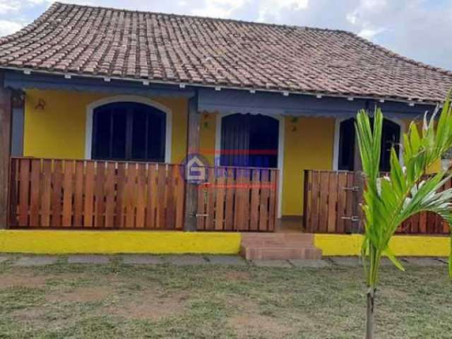 Casa com 7 quartos à venda na Rua Santa Sofia, Cordeirinho, Maricá, 195 m2 por R$ 850.000